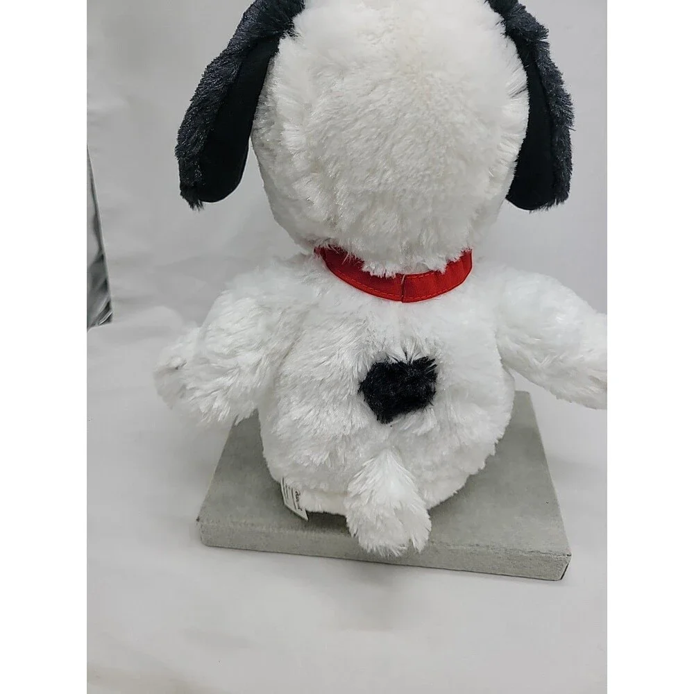 Cedar Fair Peanuts Gang Snoopy Plush 14